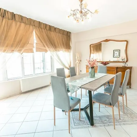 Апартаменти Rena's Center House Кос