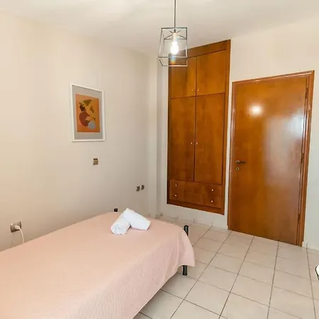 Rena's Center House * Kos