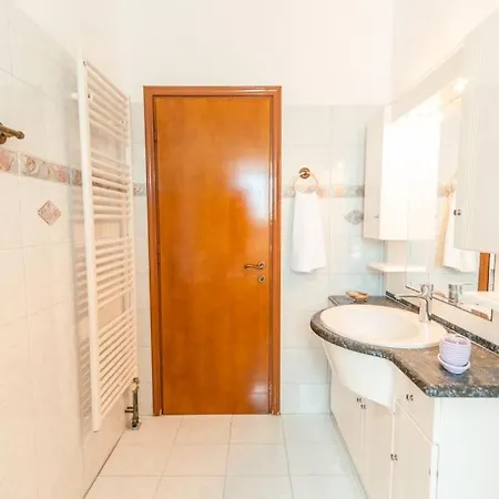 Rena's Center House Kos