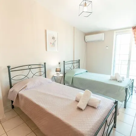 Rena's Center House *