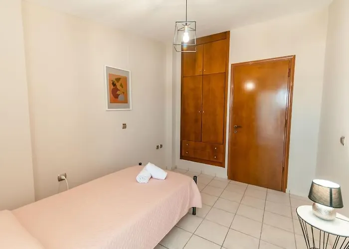 Rena's Center House * Kos