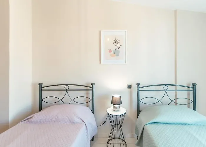 Rena's Center House Apartmán