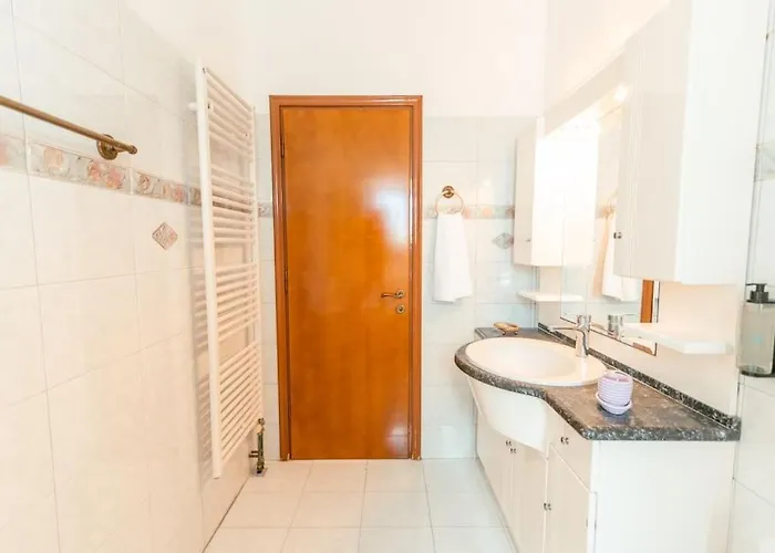 Rena's Center House Kos